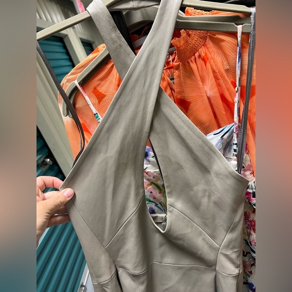 NWT Lamarque Lavina leather halter neck dress in stone - size Small - Picture 5 of 6